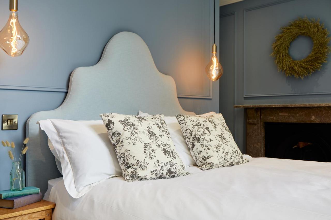 Railway House By Chateau Anna