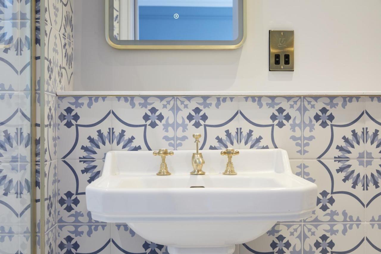 Aparthotel Railway House By Chateau Anna