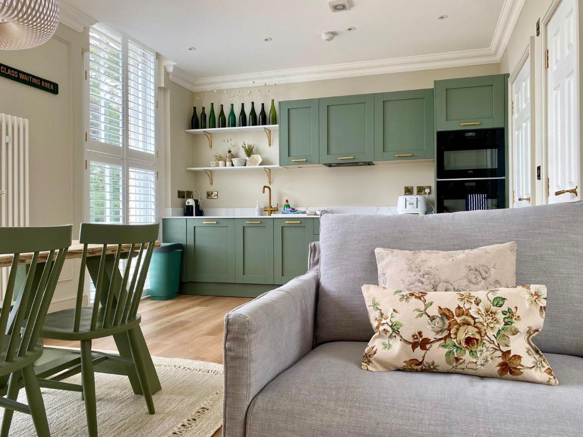 Railway House By Chateau Anna Aparthotel *