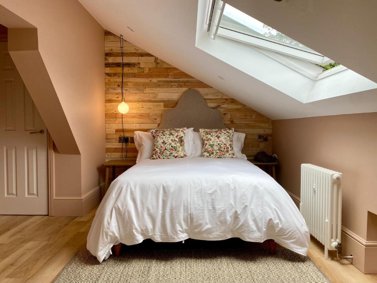 Aparthotel Railway House By Chateau Anna