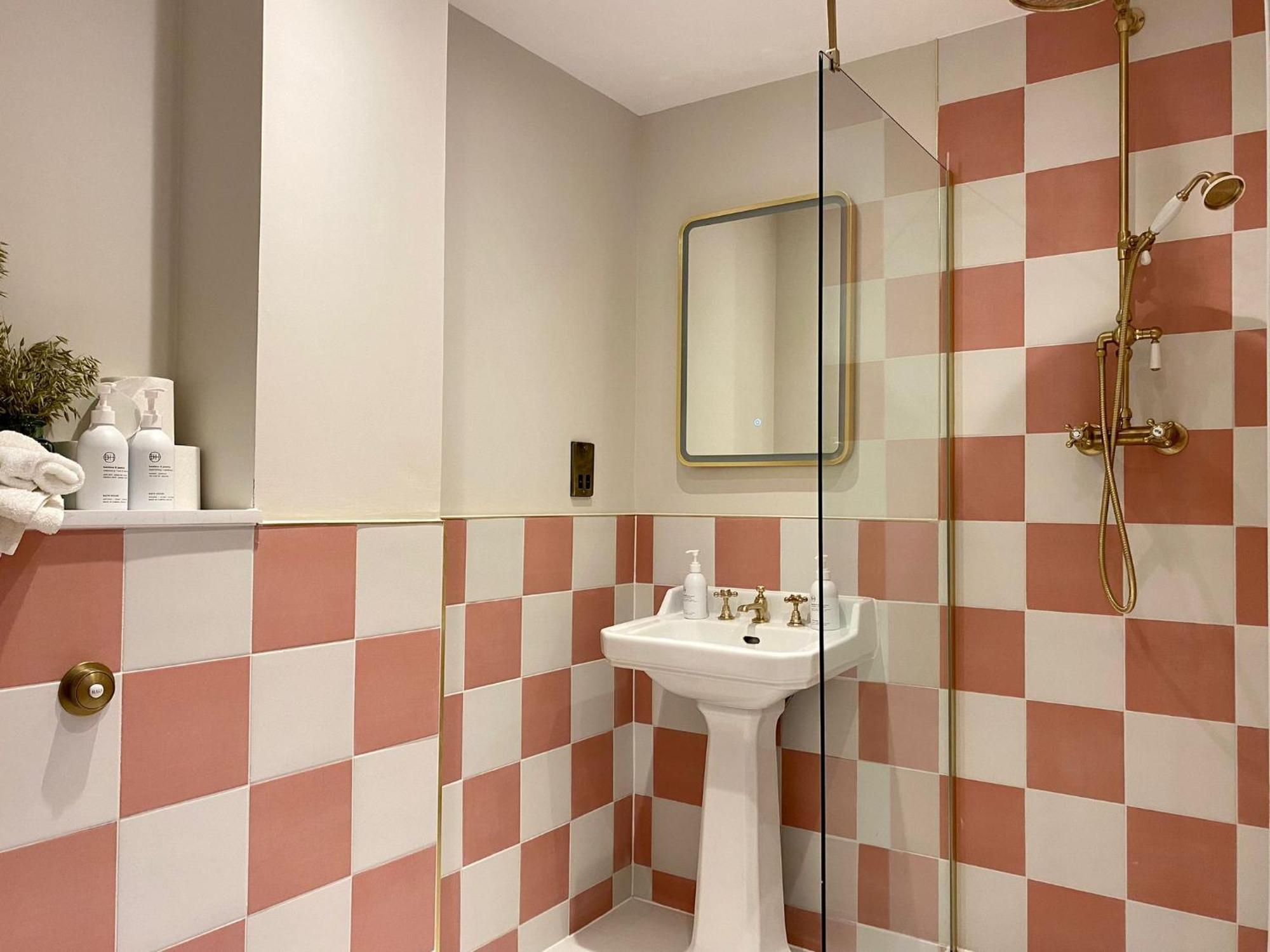 Railway House By Chateau Anna Aparthotel
