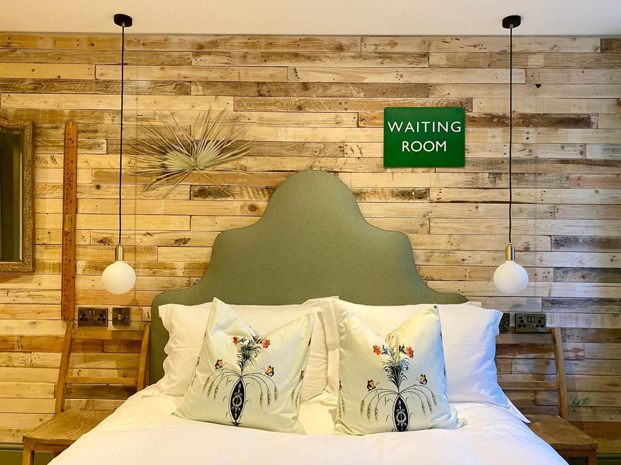Railway House By Chateau Anna * York