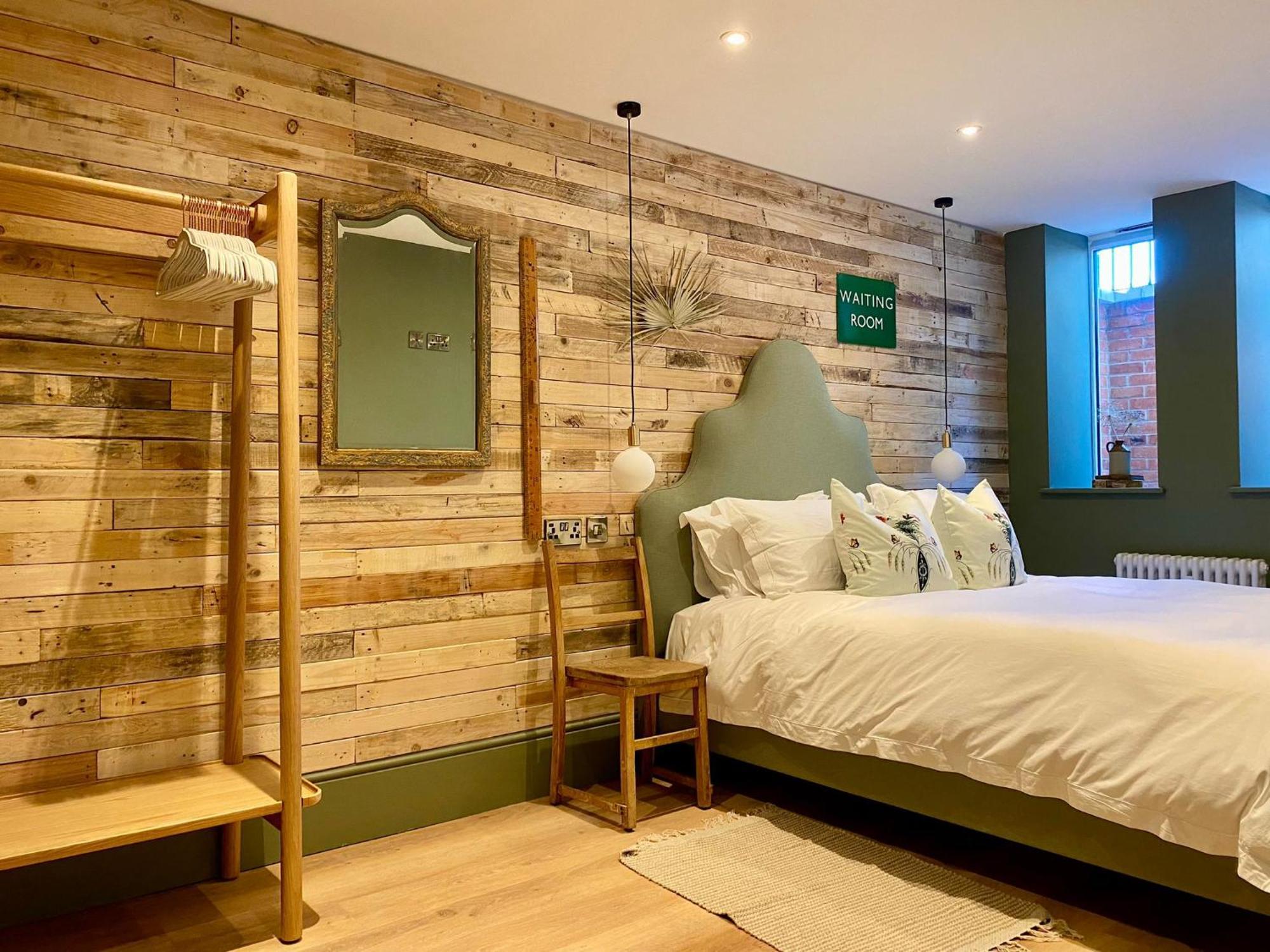 Aparthotel Railway House By Chateau Anna