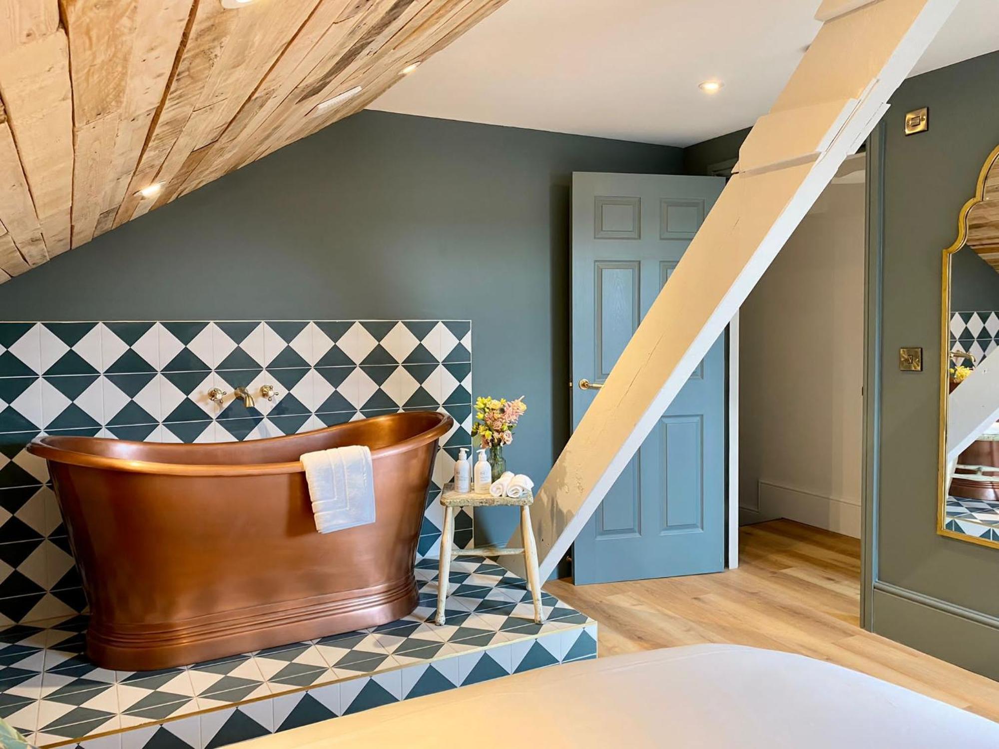Aparthotel Railway House By Chateau Anna