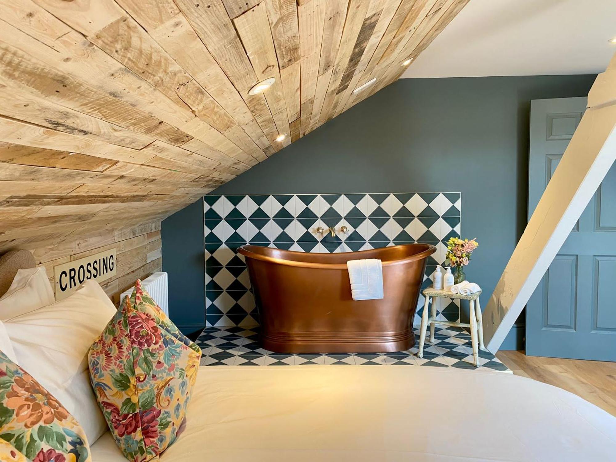 Aparthotel Railway House By Chateau Anna *